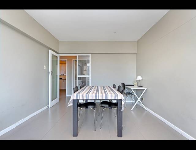 2 BEDROOM APARTMENT TO LET IN WYNBERG